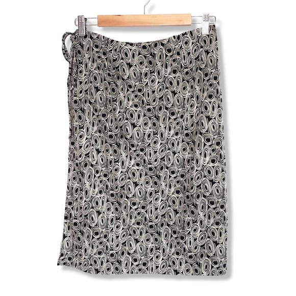 DKNY Black Y2K Era Abstract Circle Print Wrap Front Skirt Size Medium - Picture 5 of 8